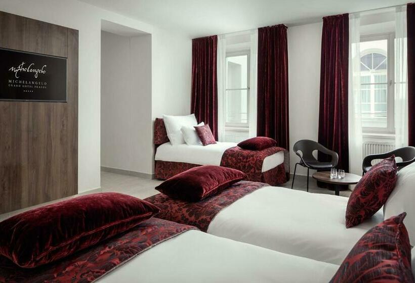 اتاق استاندارد تودرتو, Michelangelo Grand