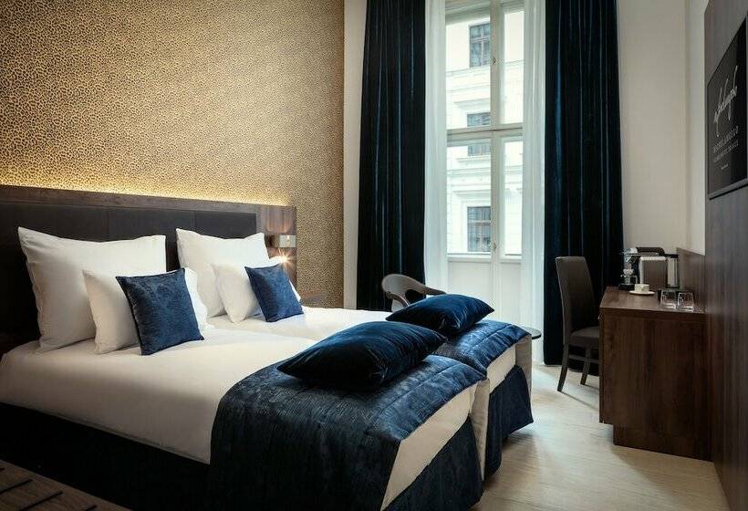 اتاق استاندارد تودرتو, Michelangelo Grand