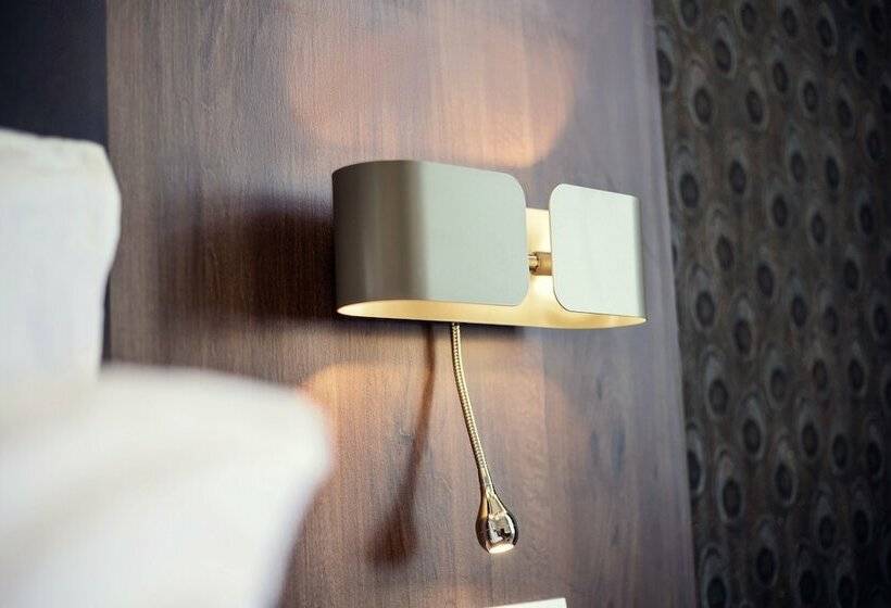 اتاق استاندارد تودرتو, Michelangelo Grand