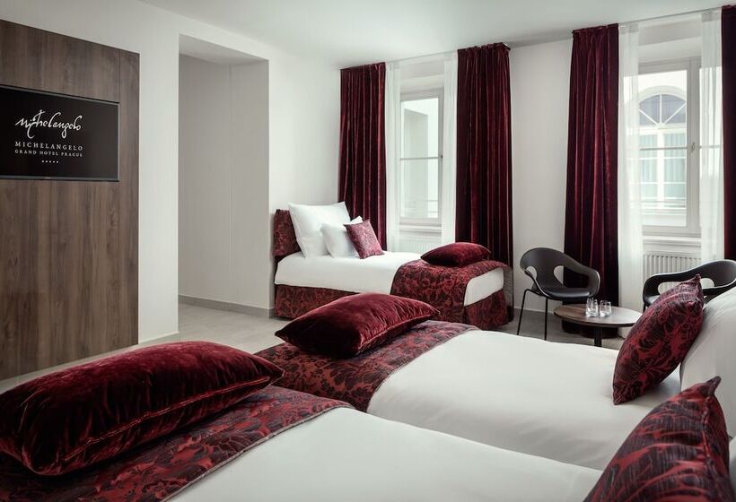 اتاق لوکس سه تخته, Michelangelo Grand