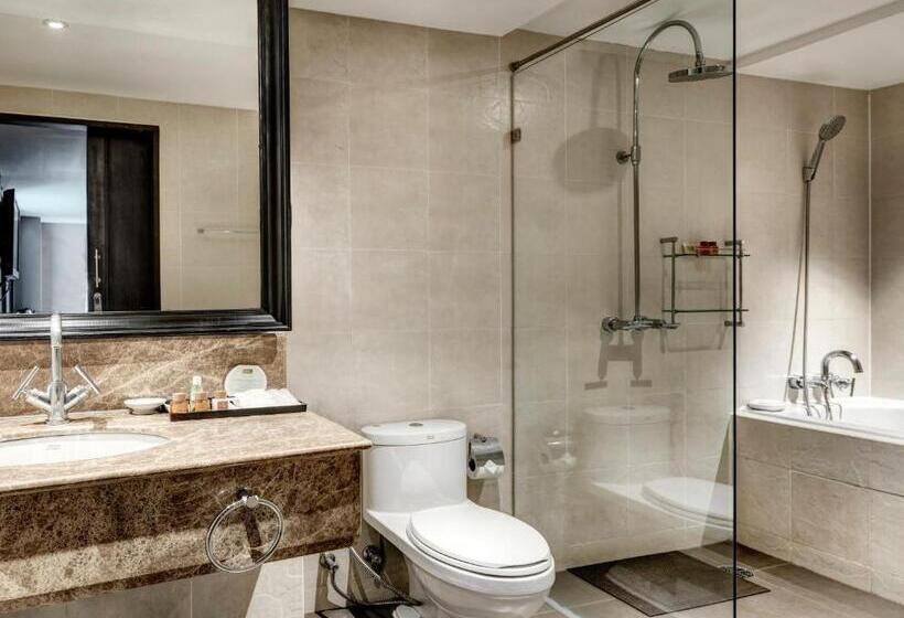 اتاق لوکس, S15 Sukhumvit