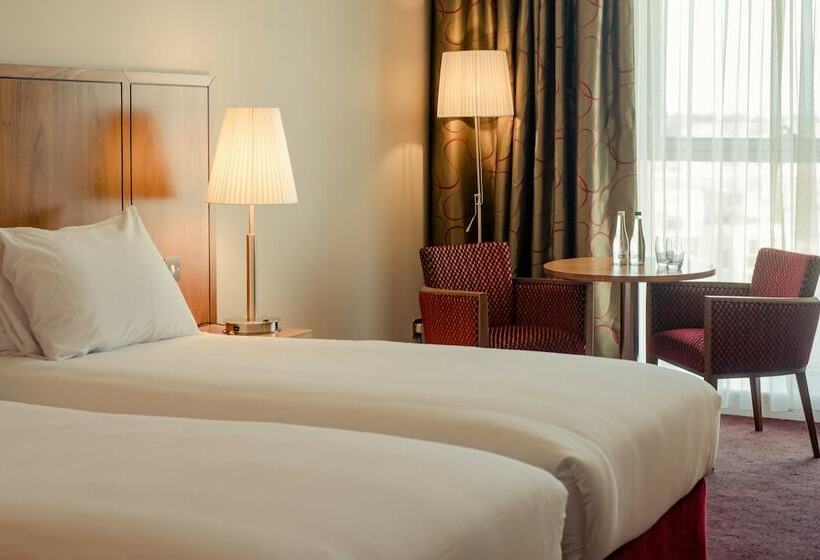 חדר סטנדרט יחיד, Tallaght Cross