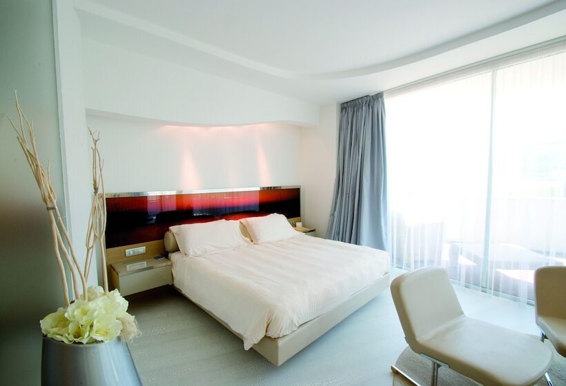 ジュニアスイート, Waldorf  Premier Resort