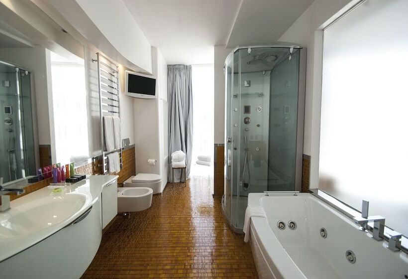 ジュニアスイート, Waldorf  Premier Resort