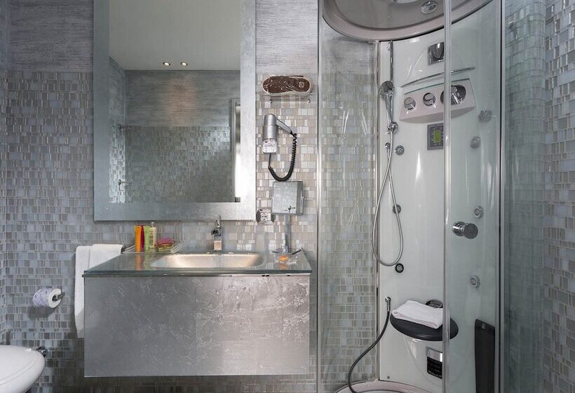 Люкс Deluxe Вид на Море, Waldorf  Premier Resort
