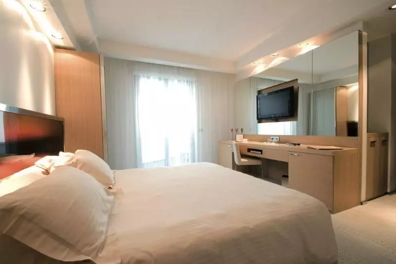 コンフォートルーム, Waldorf  Premier Resort