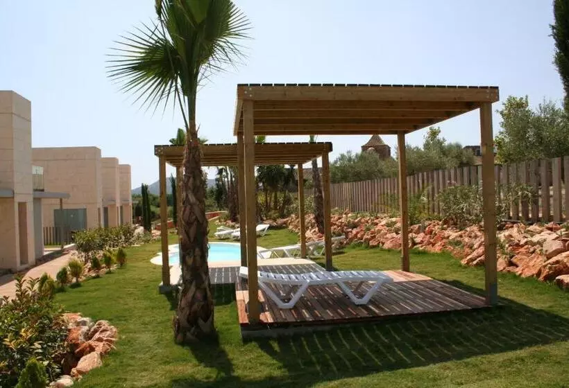 آپارتمان 1 خوابه با تراس, L  Escala Resort