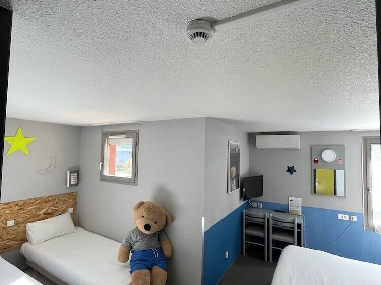 Четырехместный Номер Стандарт, Nestor Hotel Gap Et Restaurant