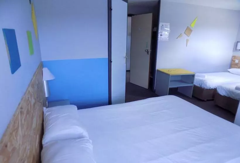 スタンダード４人部屋, Nestor Hotel Gap Et Restaurant