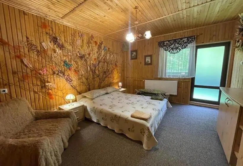 Habitació Estàndard Bany Compartit, Grunok