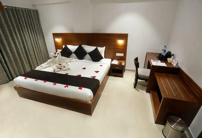 スタンダードルーム, Iswarya Residency