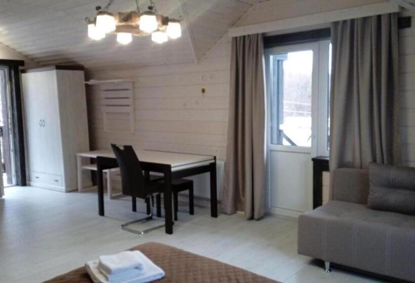 إستوديو ديلوكس, Villa Medova