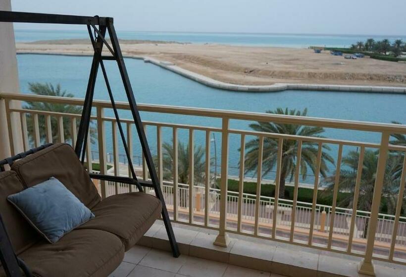 带1个卧室的带海景的公寓, Marina Two Apartment 201 With Direct Sea View