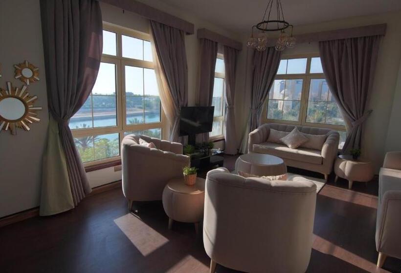 Апартаменты 1 Спальня Вид на Море, Marina Two Apartment 201 With Direct Sea View