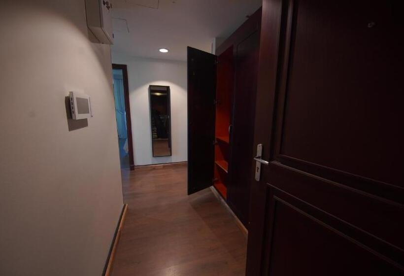 Апартаменты 1 Спальня Вид на Море, Marina Two Apartment 201 With Direct Sea View