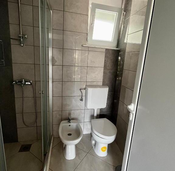 آپارتمان 1 خوابه با چشم‌انداز, Apartments Apartmani Bojana