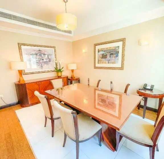 اتاق پرمیوم, Swissotel Al Murooj Dubai
