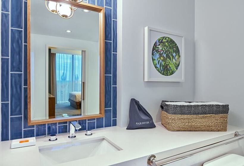 جناح ذو إطلالة, Walt Disney World Swan Reserve