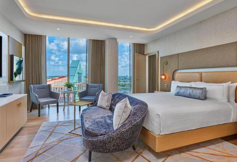 جناح رئاسى, Walt Disney World Swan Reserve