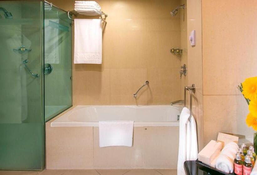 Номер Классика Кровать Кинг, Swissotel Al Murooj Dubai
