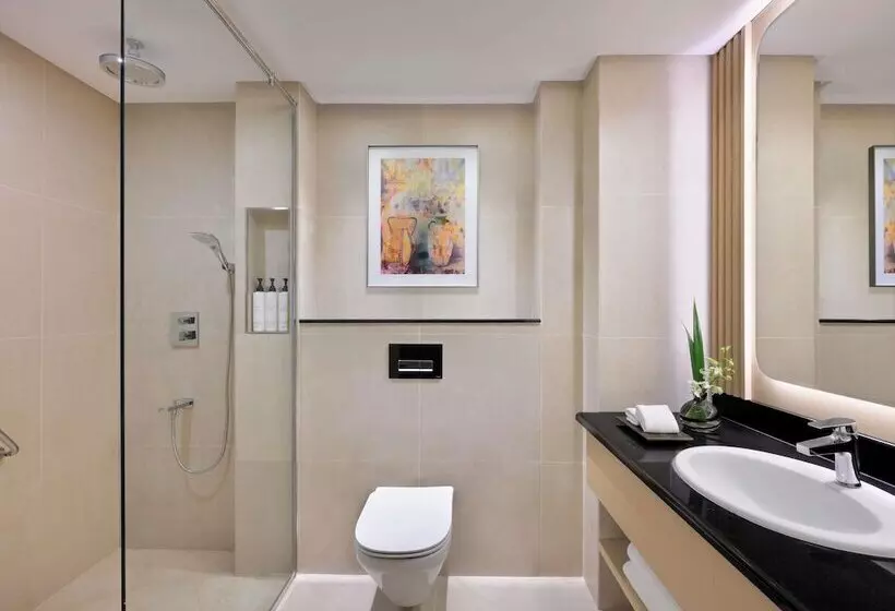 اتاق پرمیوم, Swissotel Al Murooj Dubai