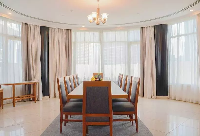 اتاق پنت هاوس, Swissotel Al Murooj Dubai