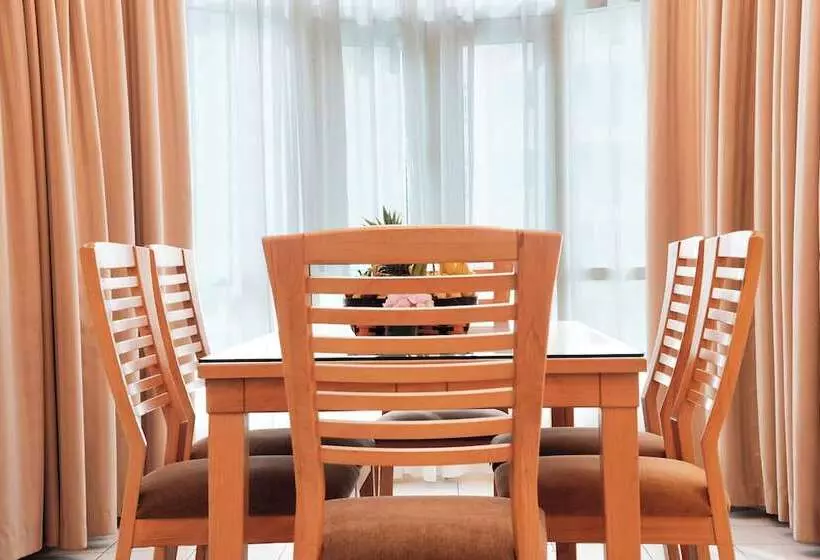 3 Bedroom Duplex Apartment, Swissotel Al Murooj Dubai