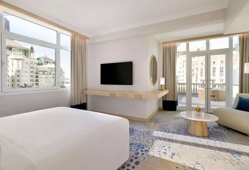 اتاق استاندارد با تخت بزرگ, Swissotel Al Murooj Dubai