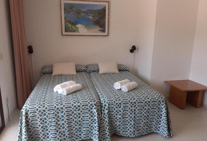 إستوديو قياسى, Aparthotel Golf Beach