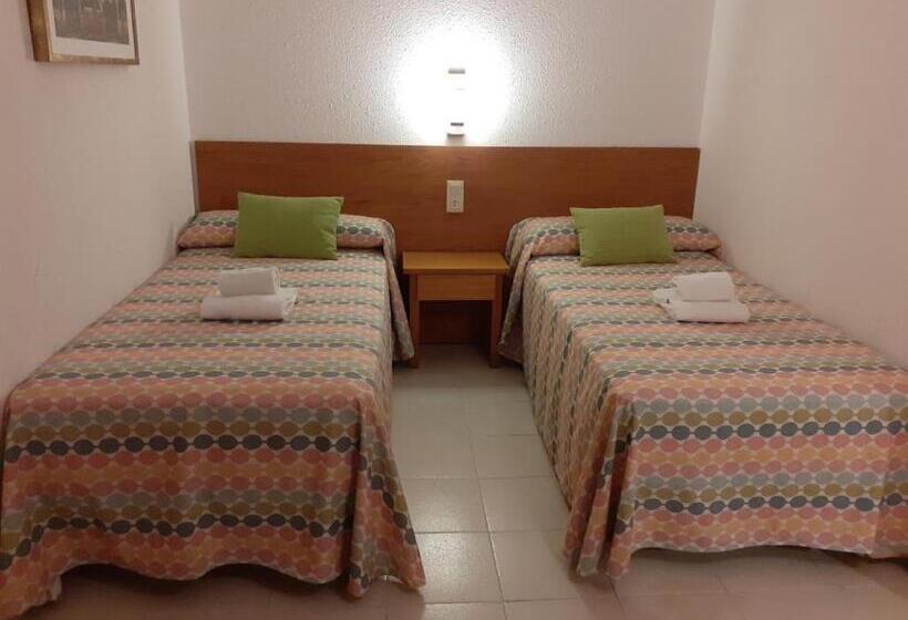 إستوديو قياسى, Aparthotel Golf Beach