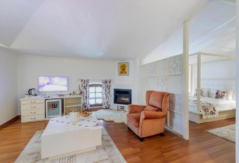 Suite Junior, Adalya Port