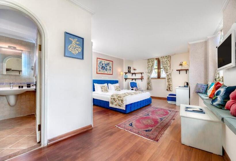 Camera Superiore, Adalya Port