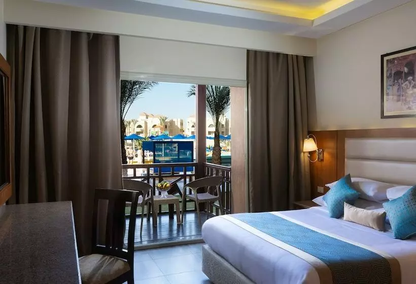 اتاق استاندارد سه نفره, Pickalbatros Aqua Park Resort Hurghada
