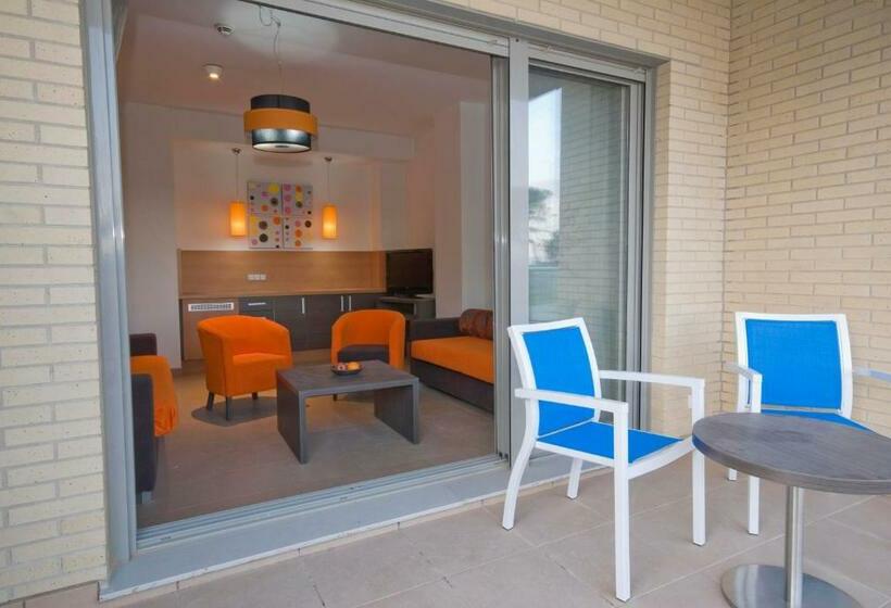 Семейный Номер, Alcocebre Suites