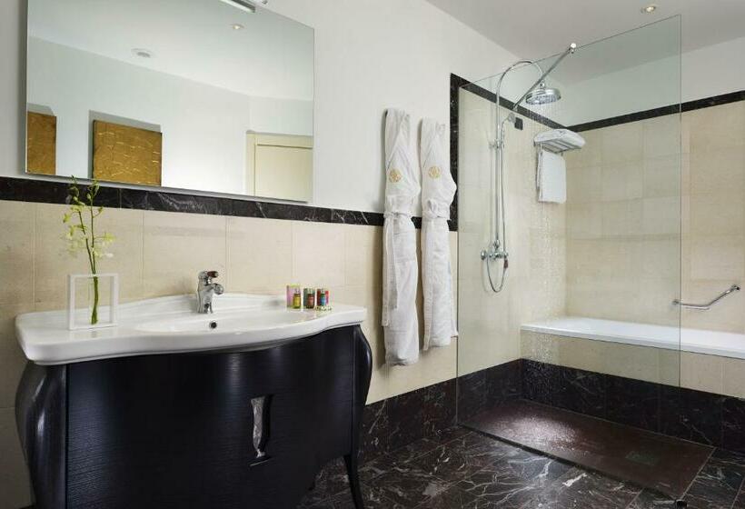 Номер Deluxe, Castello Dal Pozzo