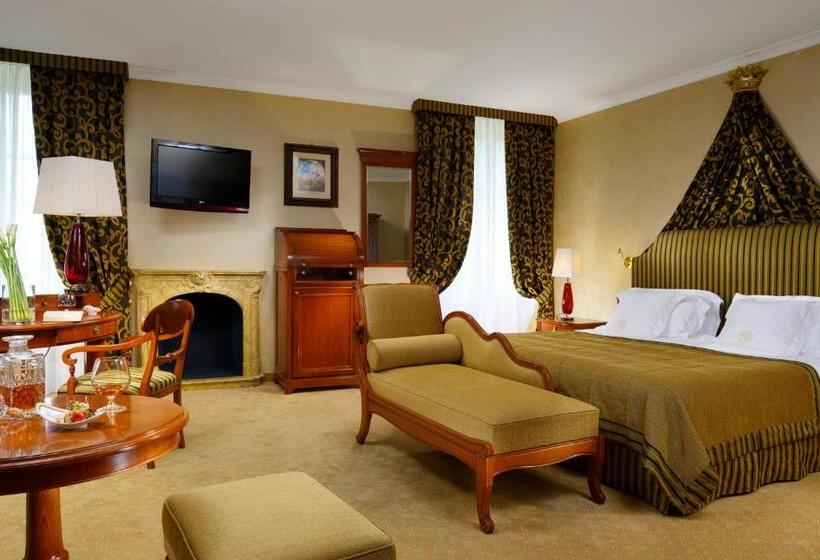 جناح جونيور, Castello Dal Pozzo