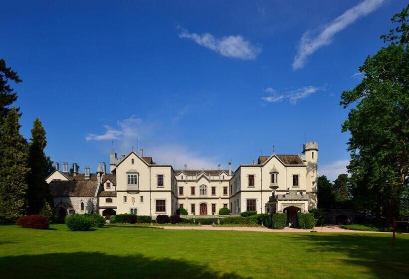 جناح مطل على البحيرة, Castello Dal Pozzo