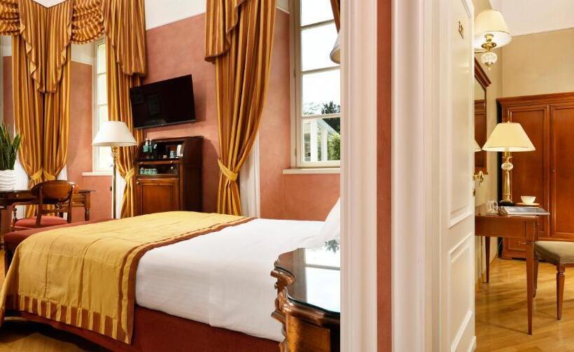 جناح جونيور مطل على الحديقة, Castello Dal Pozzo