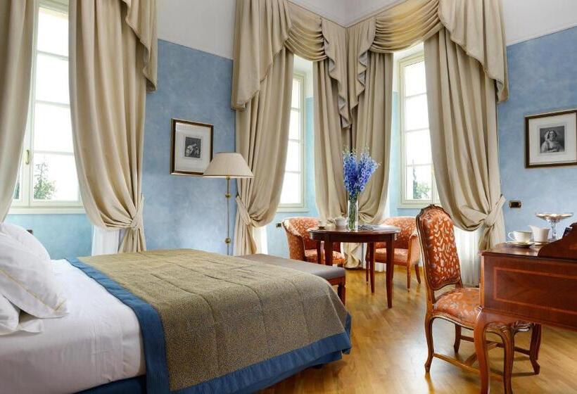 جناح جونيور مطل على الحديقة, Castello Dal Pozzo