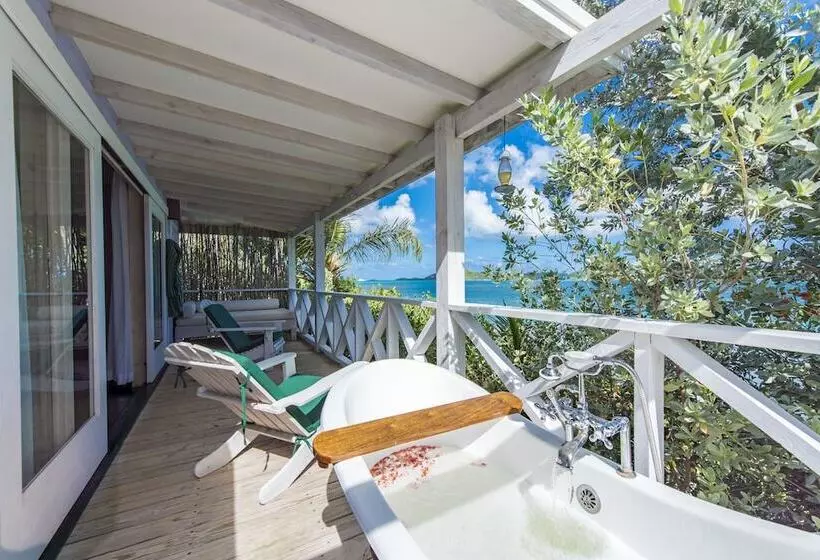 سوئیت پریمیوم با چشمانداز دریا, Cocobay Resort Antigua All Inclusive Adults Only