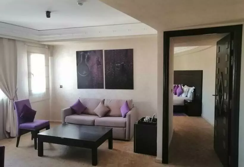 سوییت لوکس, Dellarosa Boutique Hotel And Spa