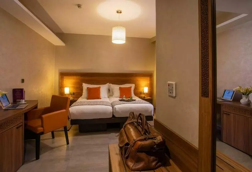 Prestige Room