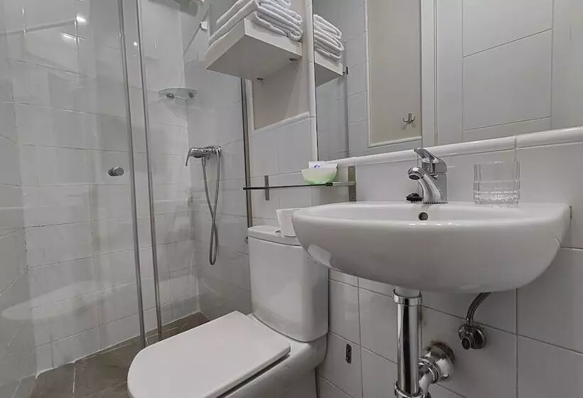 اتاق استاندارد, Hostal Madrid