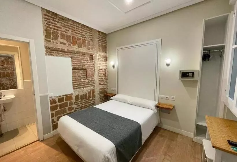 اتاق عادی اینتریور, Hostal Madrid