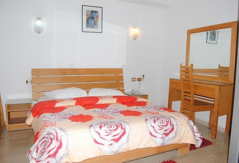 اتاق استاندارد, Naher El Founoun