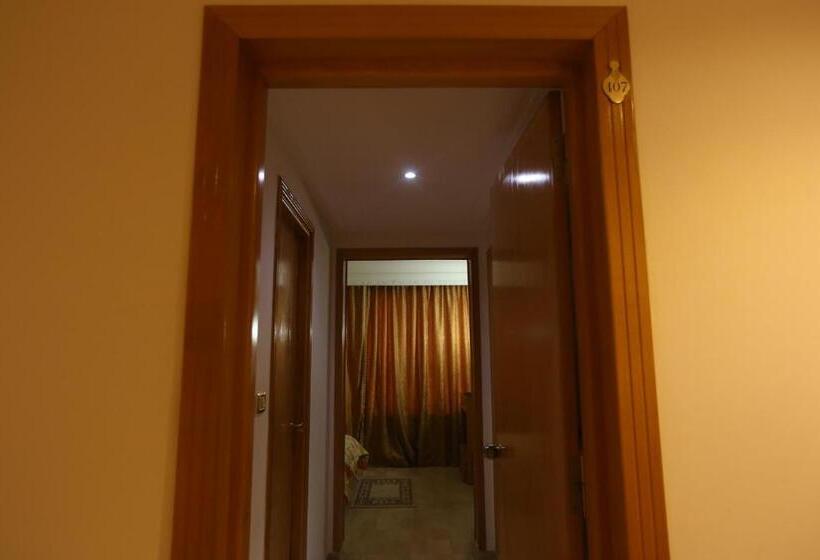 اتاق استاندارد, Naher El Founoun