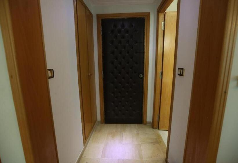 سوییت جونیور, Naher El Founoun