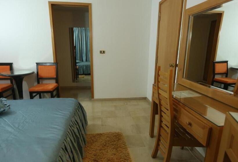 سوییت, Naher El Founoun