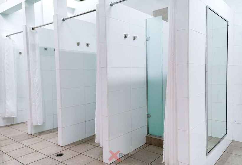 带共用浴室的标准房间, Nomads Sydney