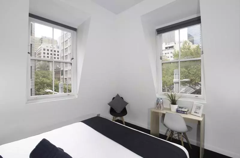 اتاق استاندارد با سرویس بهداشتی مشترک, Nomads Sydney